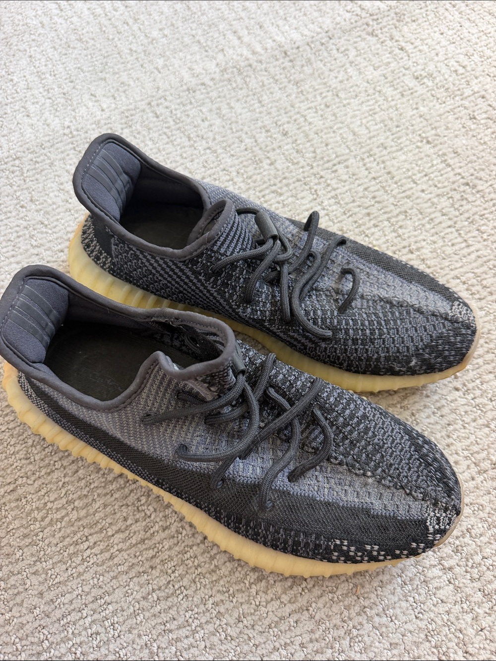 Men’s adidas Yeezy boost size 10.5